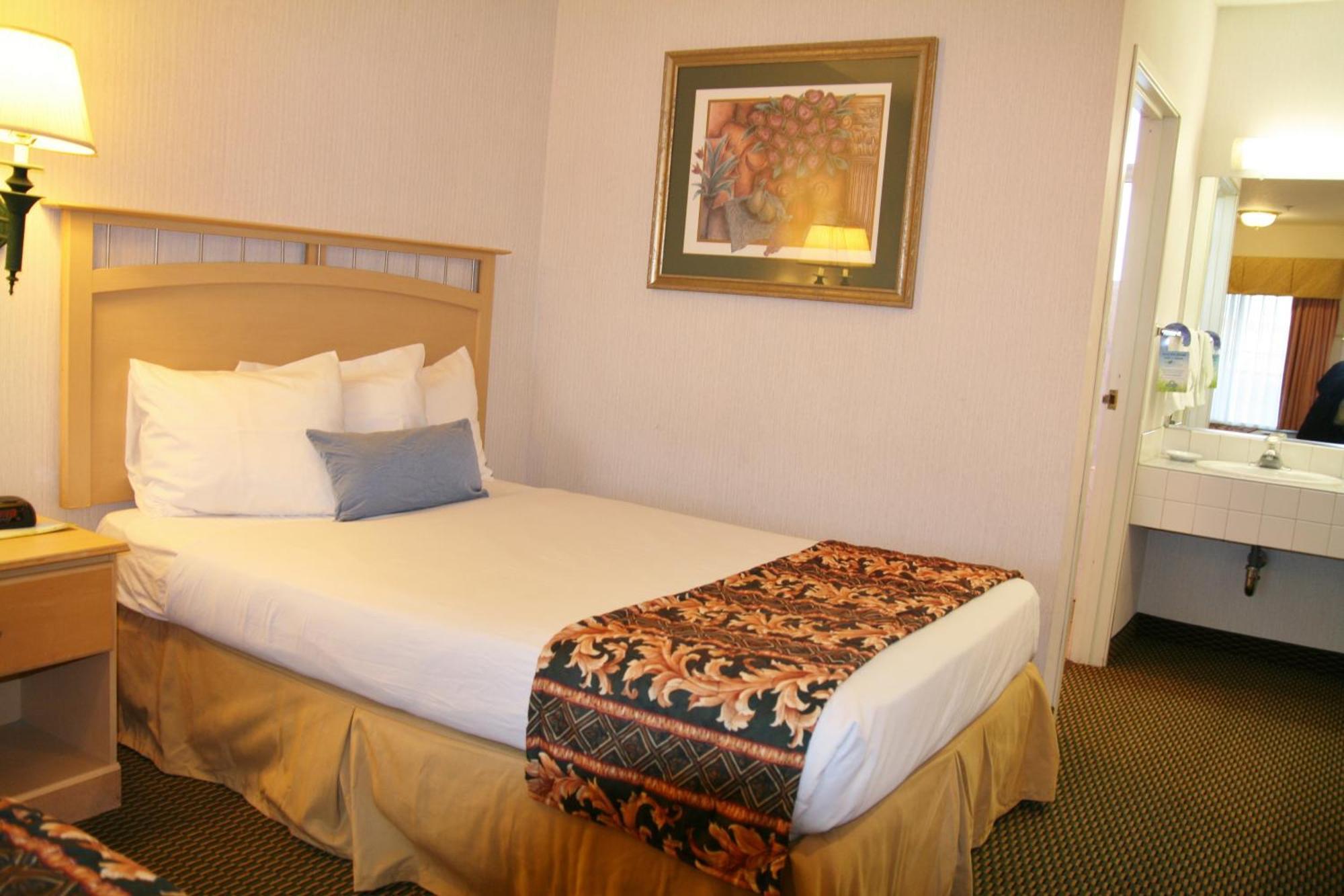 Days Inn By Wyndham Rocklin/Sacramento Екстериор снимка